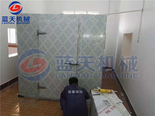 江蘇魚干烘干機(jī)用戶現(xiàn)場(chǎng)